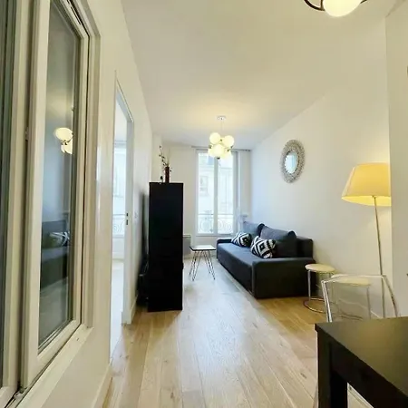 Cozy Aboukir Apartment